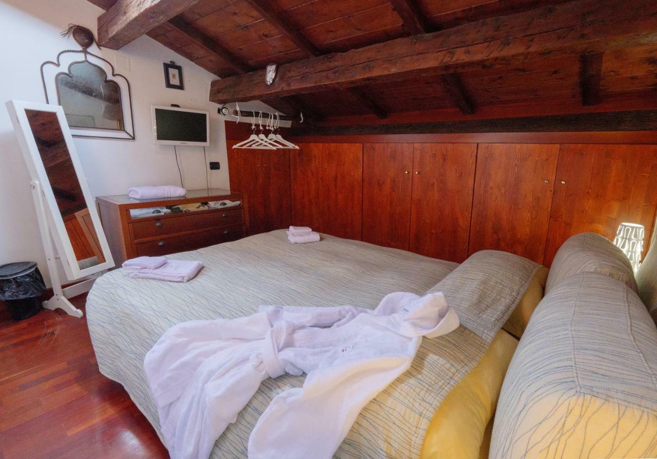 Ferienwohnung A Casa Di Nina Senigallia Exterior foto